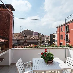  Apartment Savoia & Jolanda 2 Italy
